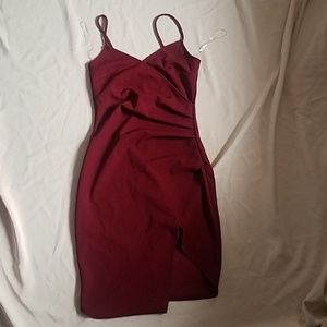 new with tag! Going out burgundy dress